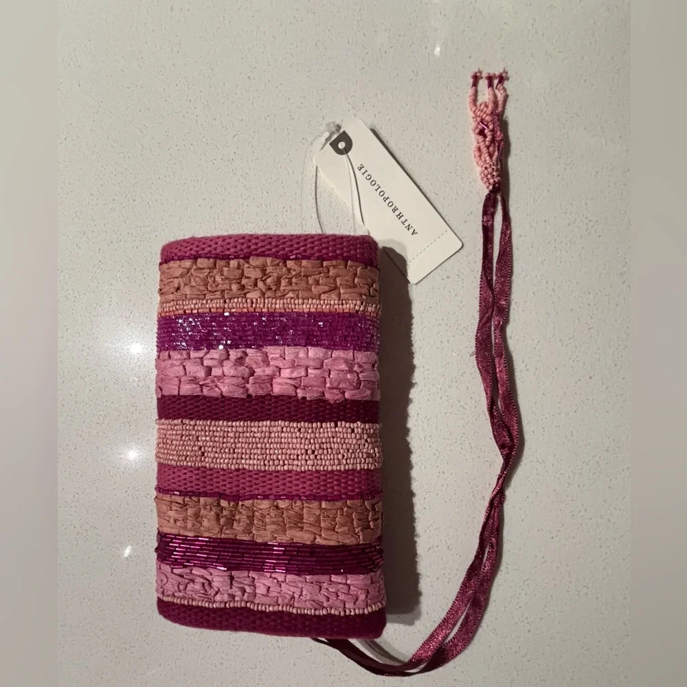 NWT Anthropologie Beaded Pink Travel Pouch - Picture 4 of 7